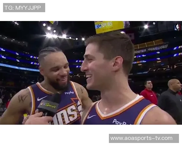 外线双星闪耀狄龙三分全中阿伦稳健发挥助力球队上半场表现