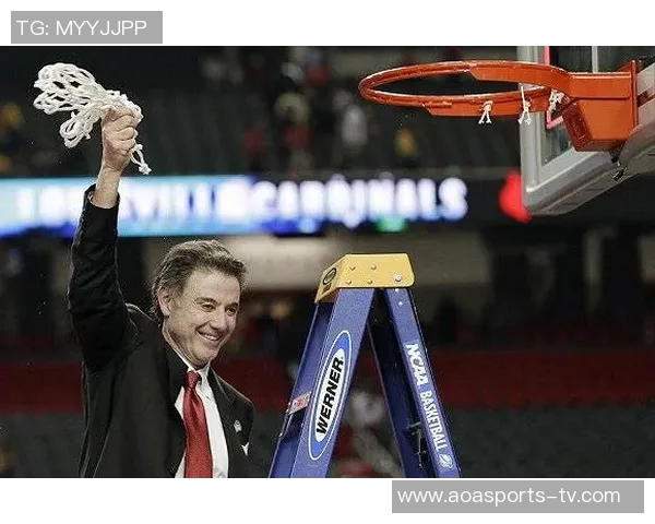 NCAA名帅皮蒂诺称联赛预算媲美欧洲豪门展现职业化趋势