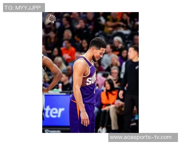 布克半场表现低迷仅得6分正负值10创最低纪录球队陷入困境